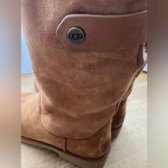 UGG Romely Cuffable in Chestnut Brown - Picture 10 of 10